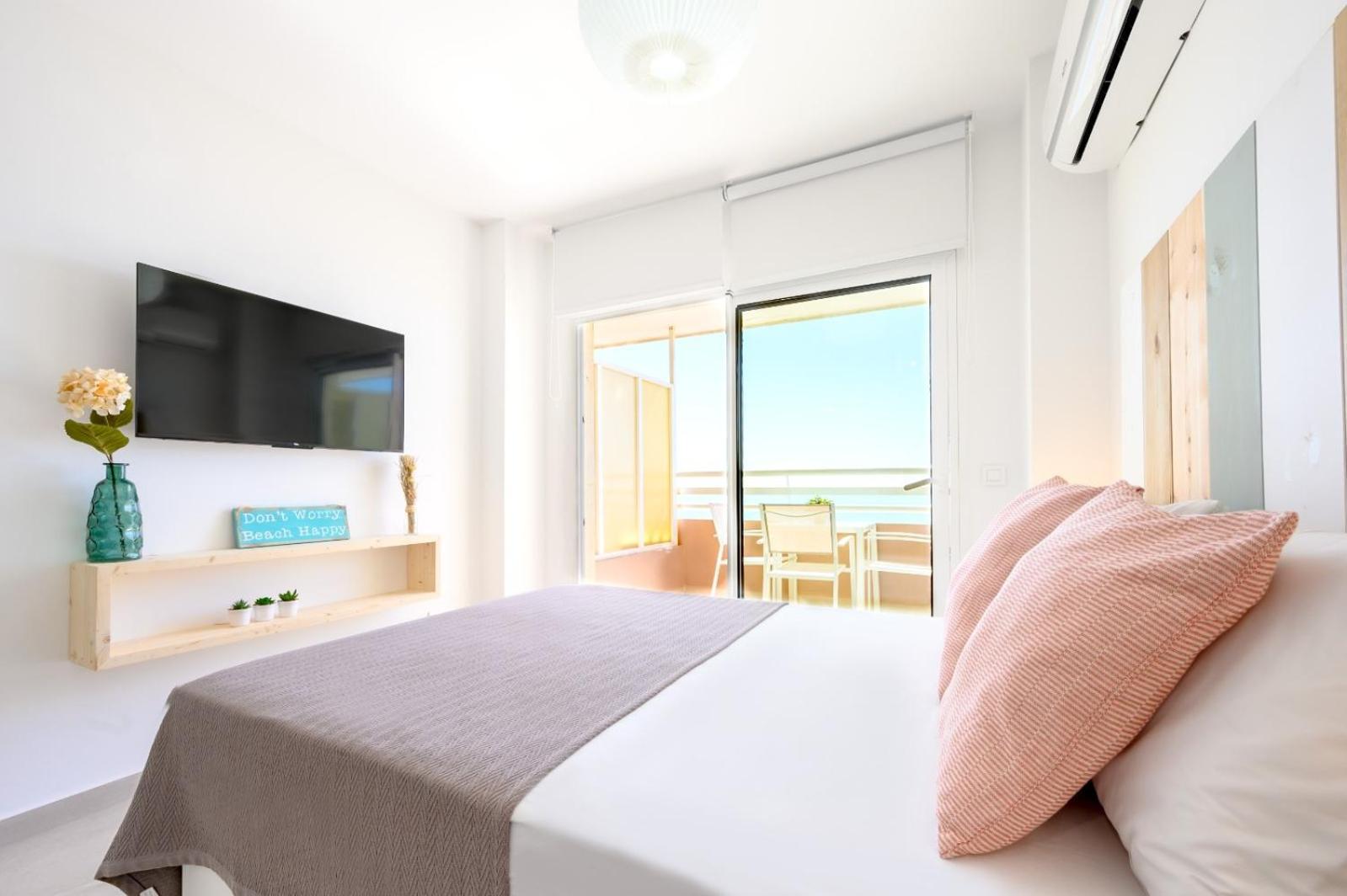 Stella Maris - Amazing Frontal Sea Views With Pool & Terrace By 10Tosea Daire Fuengirola Dış mekan fotoğraf